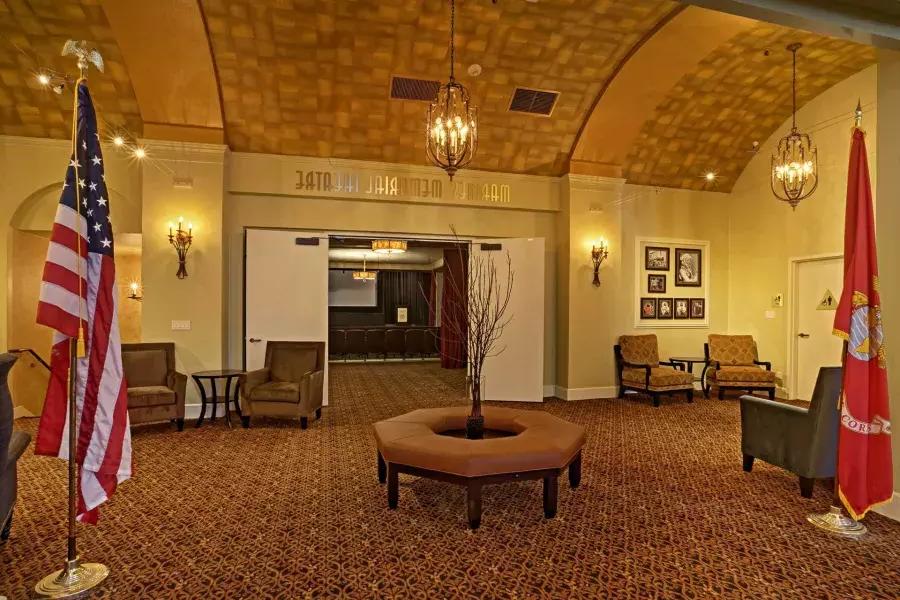 Interior of a lobby at the Marines Memorial 的atre. San 弗朗西斯co, California.